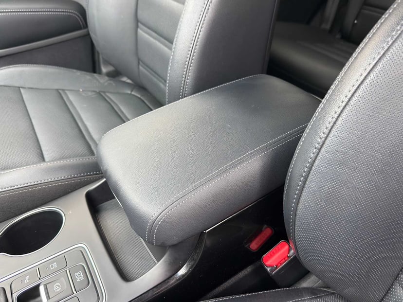 2019 Kia Sorento - Image 10