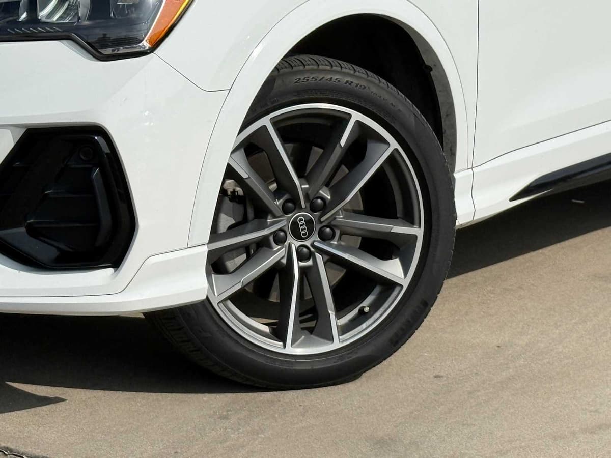 2022 Audi Q3 - Image 2