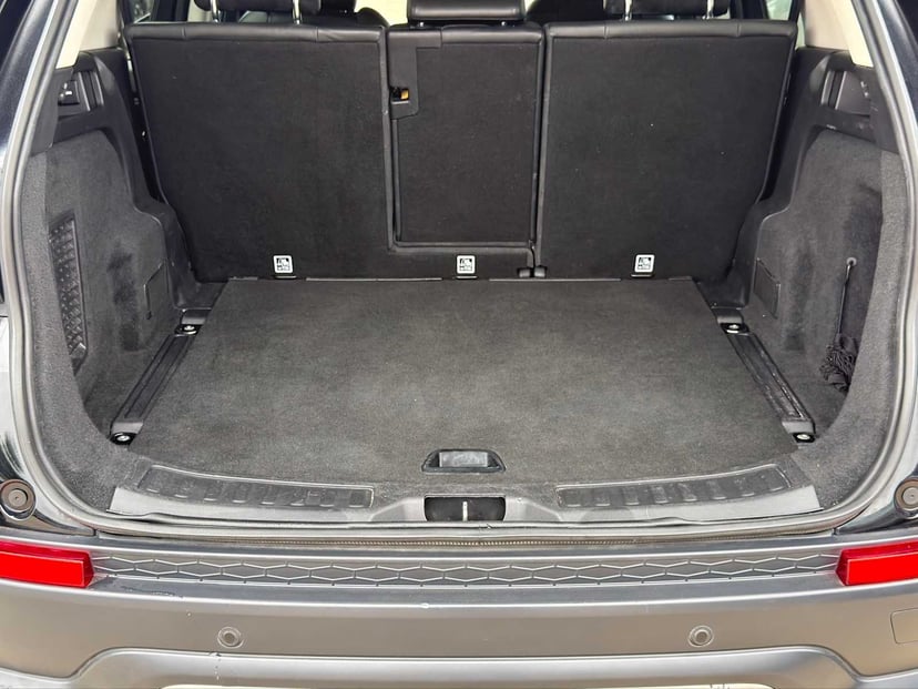2020 Land Rover Discovery Sport - Image 9