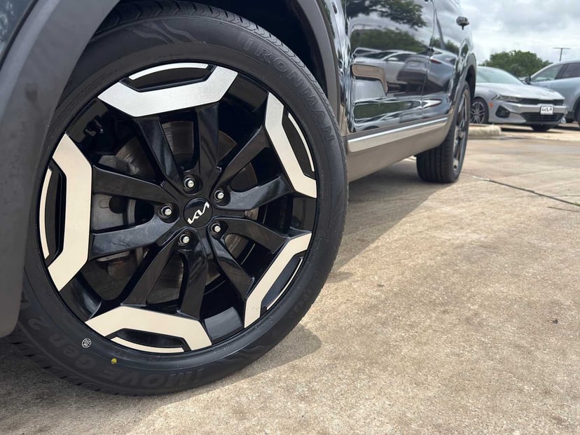 2024 Kia Telluride - Image 2