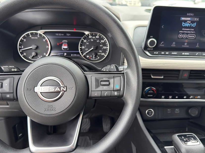2023 Nissan Rogue - Image 17