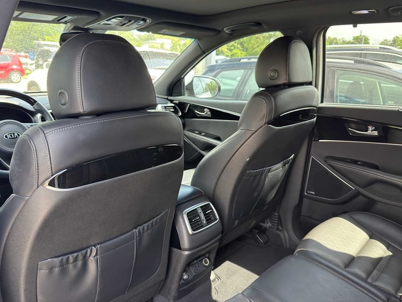 2018 Kia Sorento - Image 24