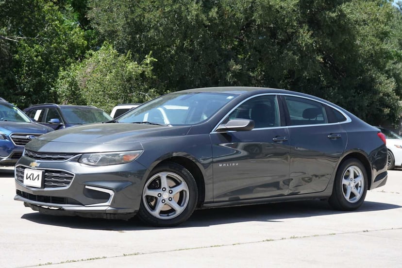 2017 Chevrolet Malibu - Image 1