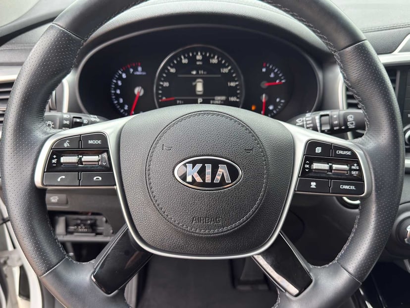 2019 Kia Sorento - Image 18