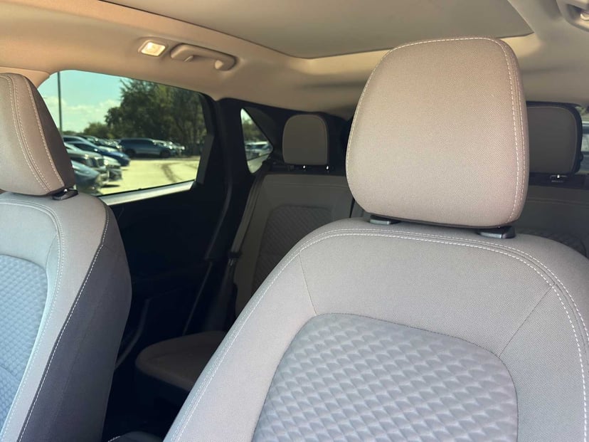 2020 Ford Escape - Image 13
