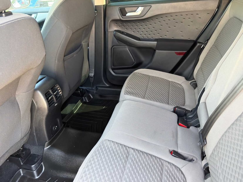 2020 Ford Escape - Image 27