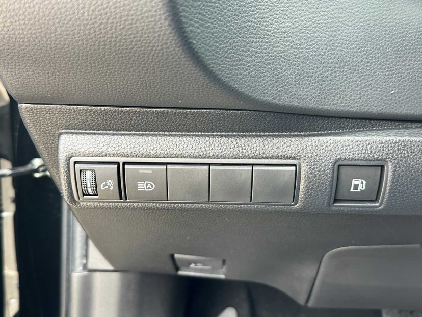 2024 Toyota Corolla Hybrid - Image 16