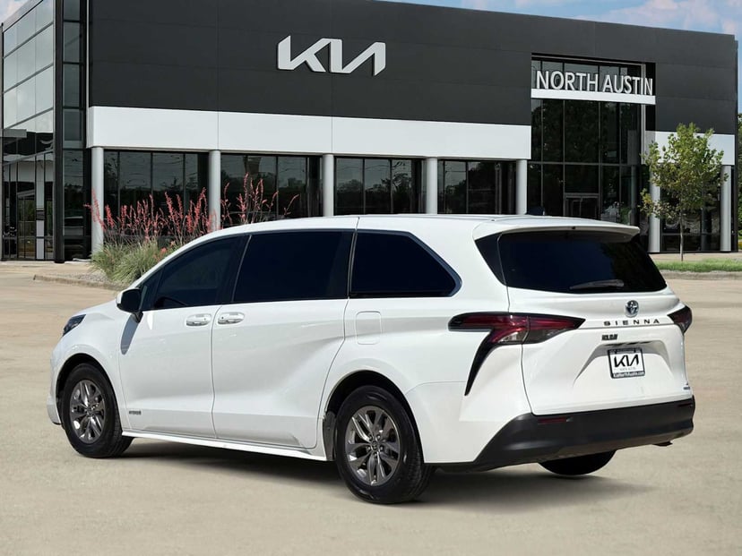 2021 Toyota Sienna - Image 7