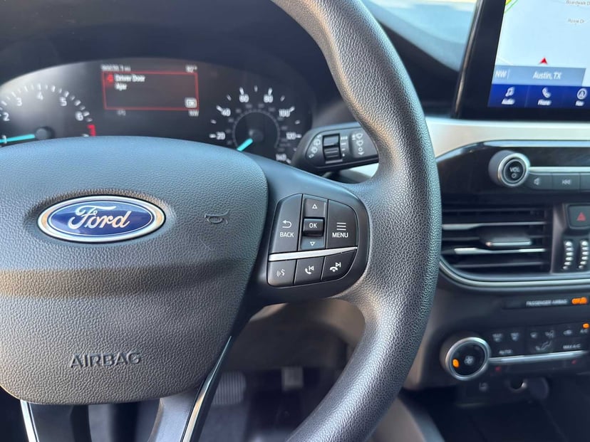 2020 Ford Escape - Image 17
