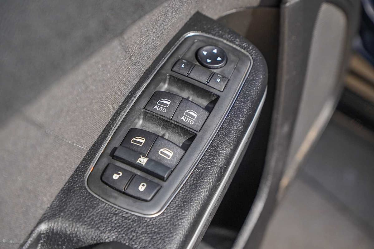 2019 Dodge Charger - Image 22