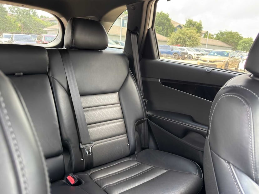 2018 Kia Sorento - Image 33