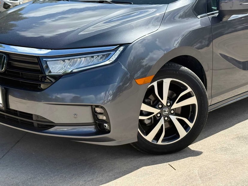 2023 Honda Odyssey - Image 4