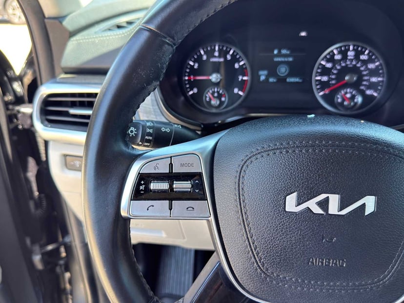 2022 Kia Telluride - Image 13