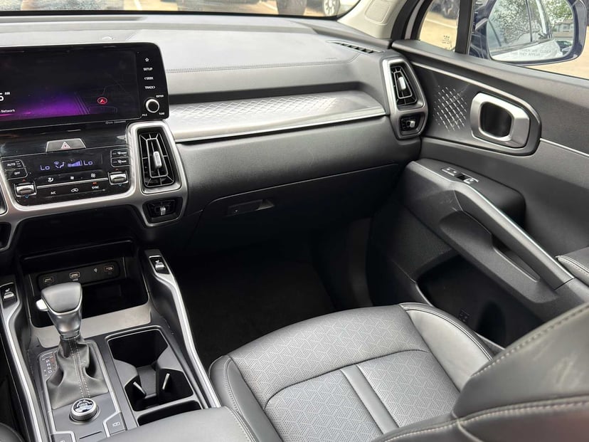 2023 Kia Sorento - Image 22