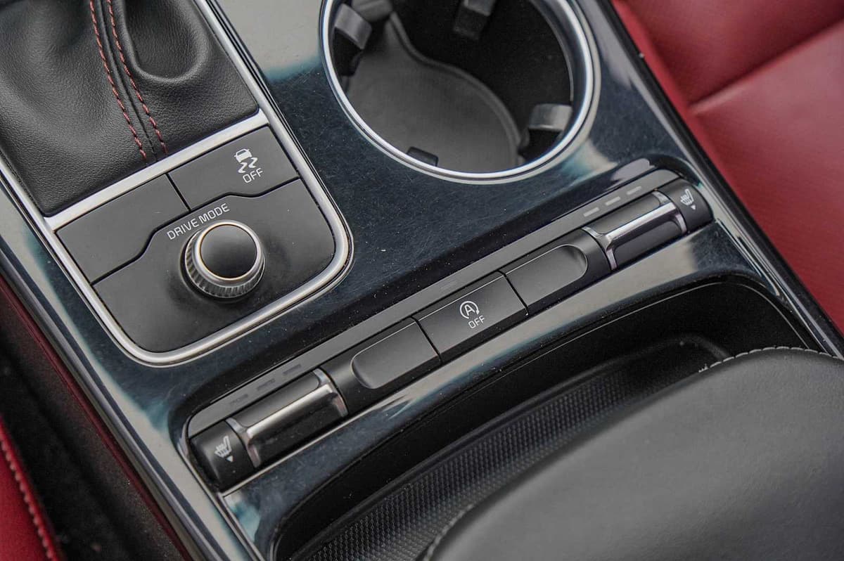 2021 Kia Stinger - Image 23