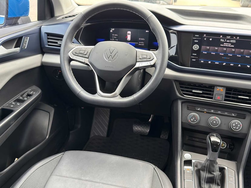 2022 Volkswagen Taos - Image 25