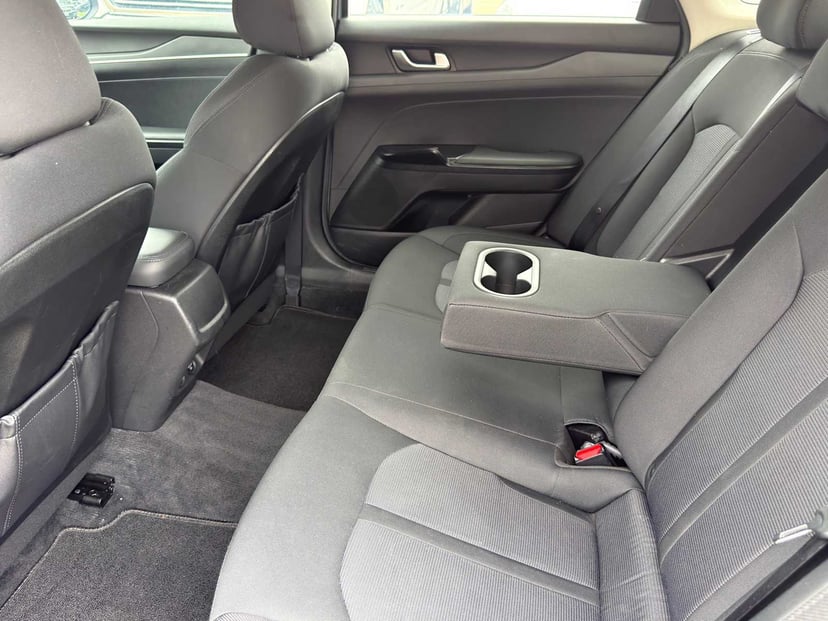 2022 Kia K5 - Image 21