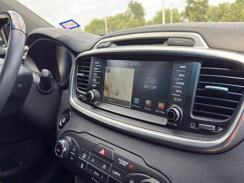 2018 Kia Sorento - Image 31