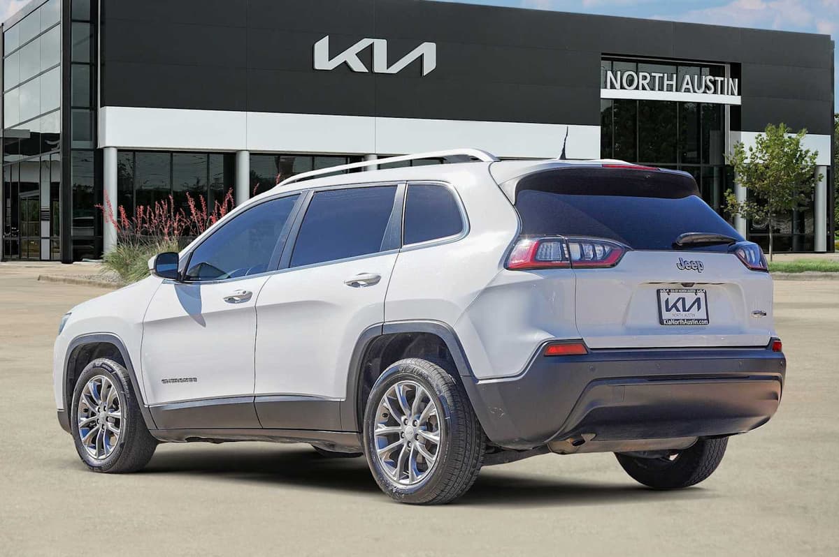 2019 Jeep Cherokee - Image 5