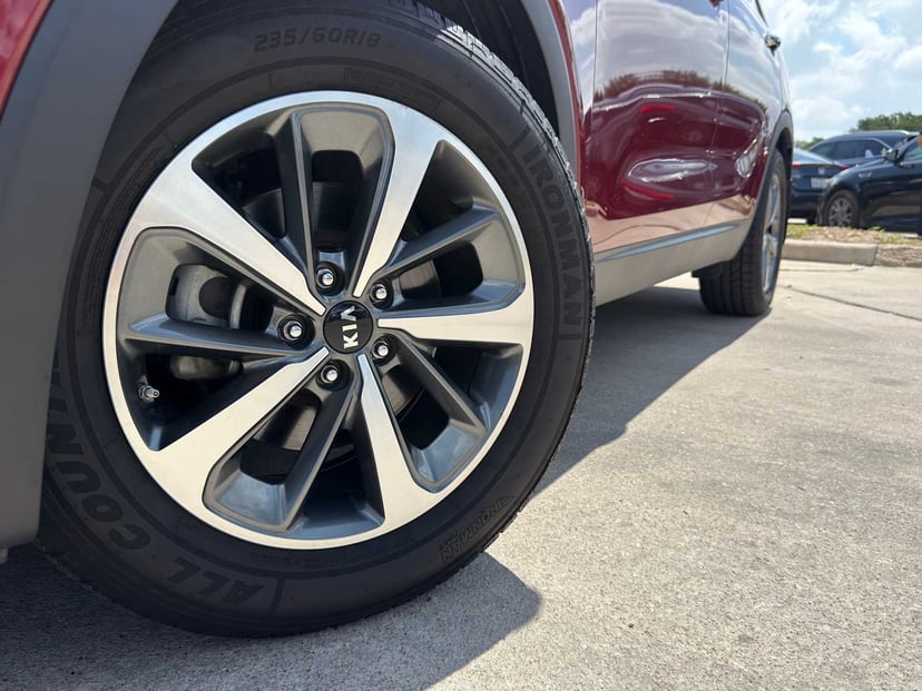 2019 Kia Sorento - Image 4