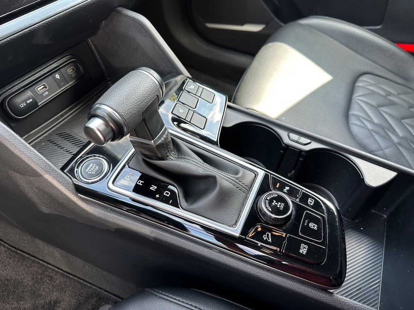 2024 Kia Sportage - Image 10