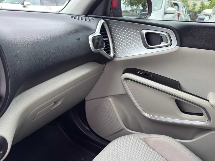 2024 Kia Soul - Image 16