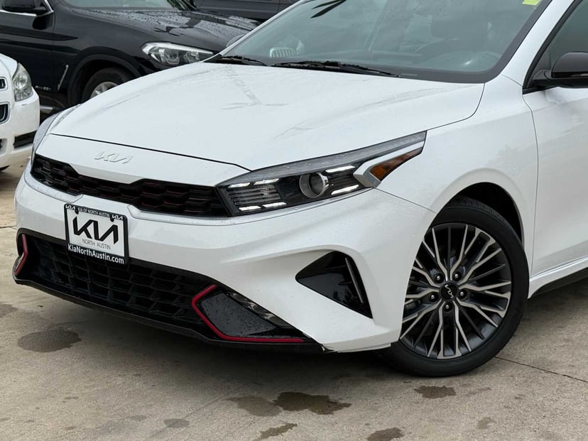 2023 Kia Forte - Image 2