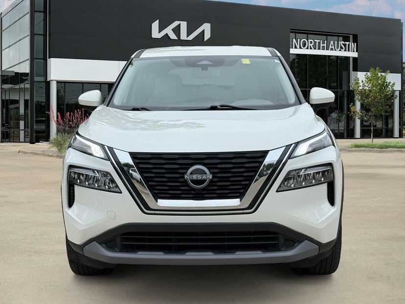 2023 Nissan Rogue - Image 6