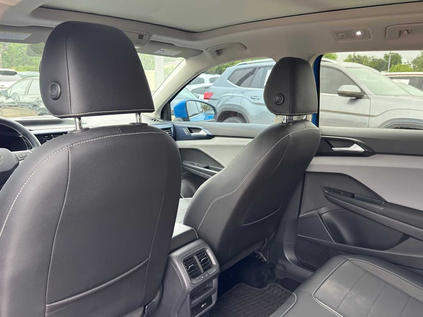 2022 Volkswagen Taos - Image 23