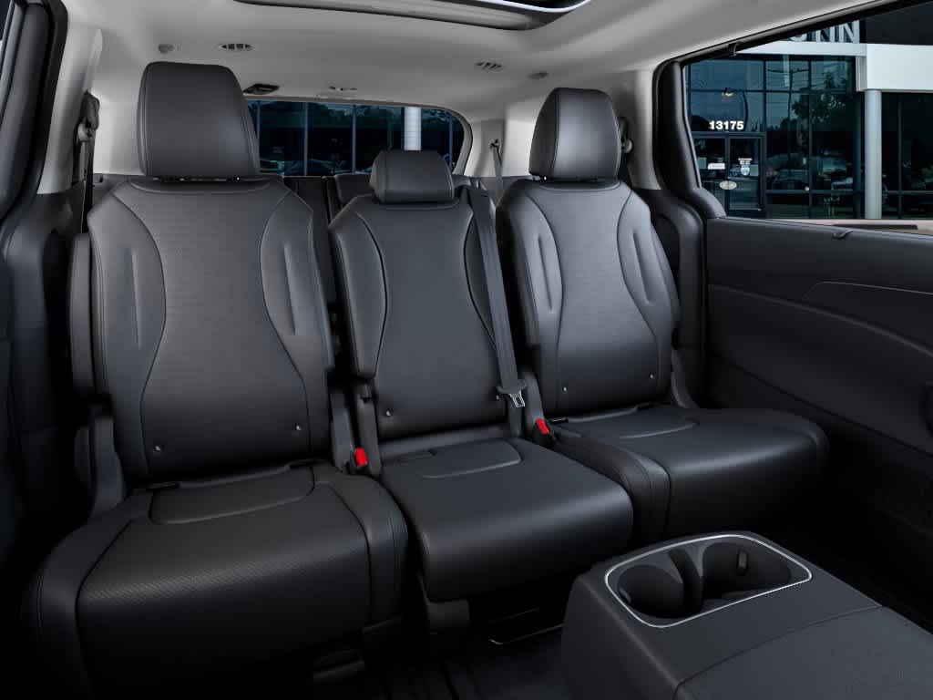 2026 Kia Carnival - Image 16