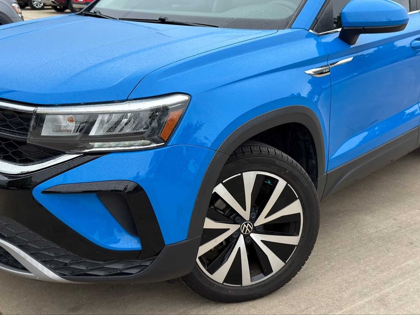 2022 Volkswagen Taos - Image 3