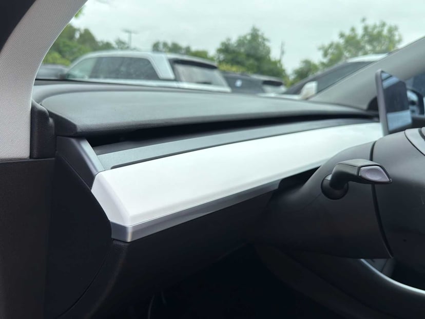 2020 Tesla Model Y - Image 18
