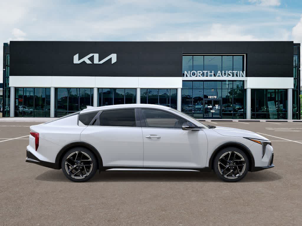 2026 Kia K4 - Image 7