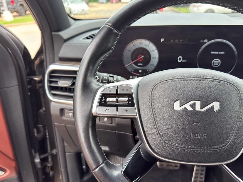 2023 Kia Telluride - Image 17