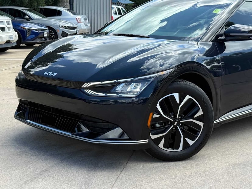 2024 Kia EV6 - Image 2