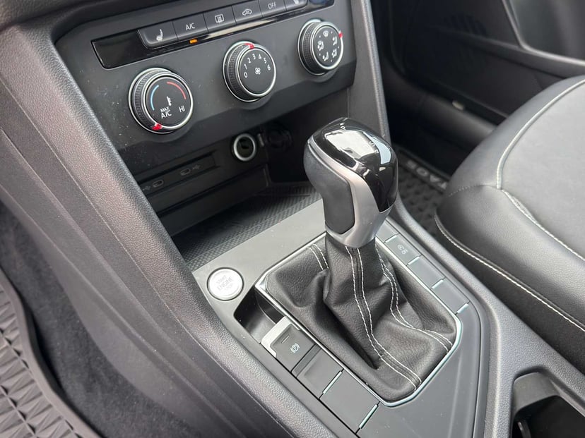 2022 Volkswagen Taos - Image 11