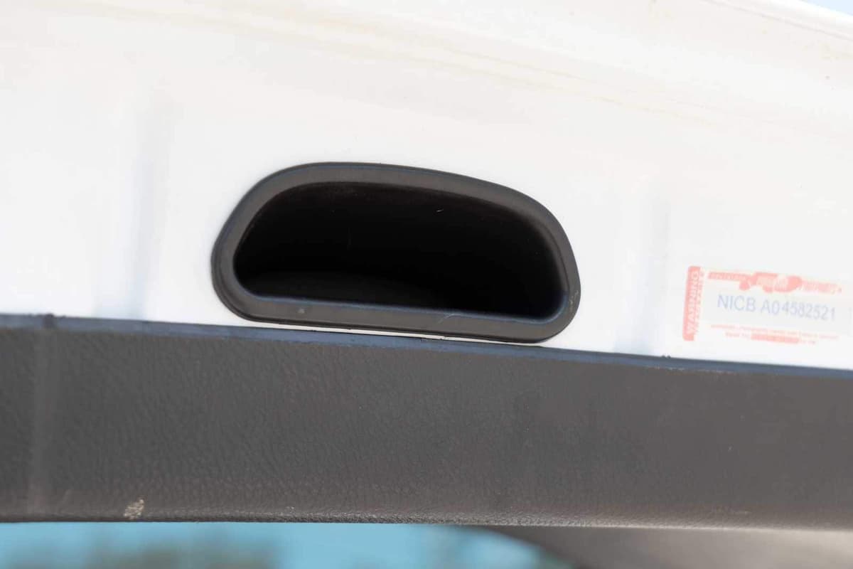 2012 Hyundai Santa Fe - Image 31