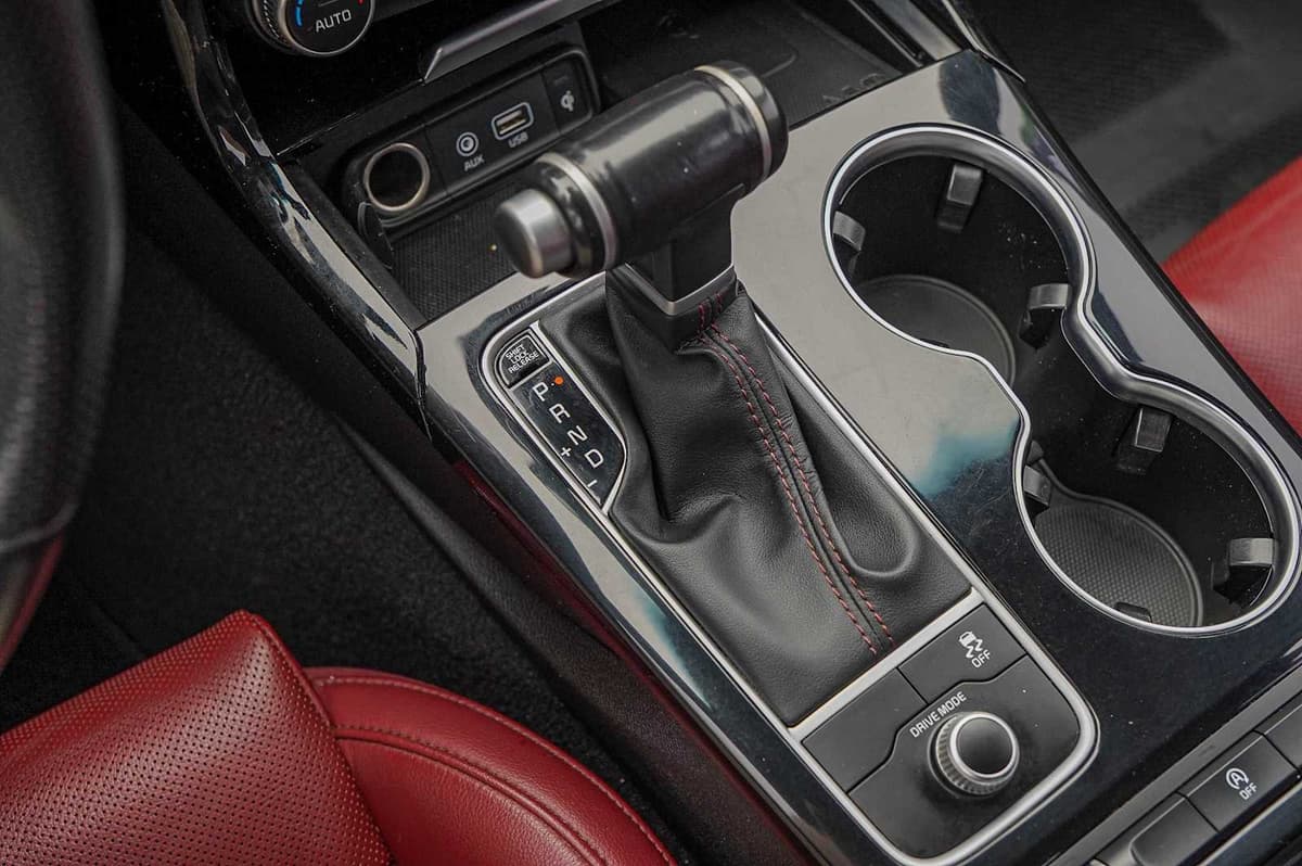 2021 Kia Stinger - Image 22