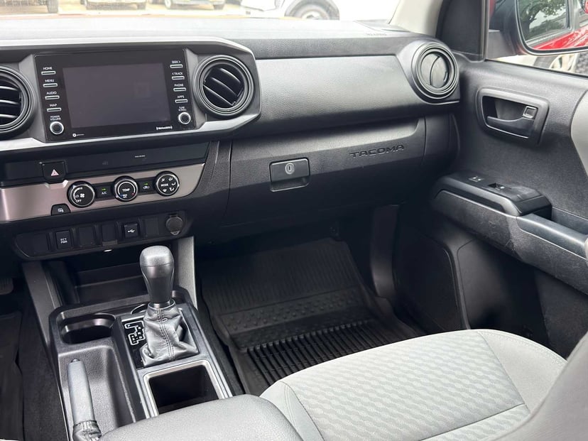 2021 Toyota Tacoma - Image 25