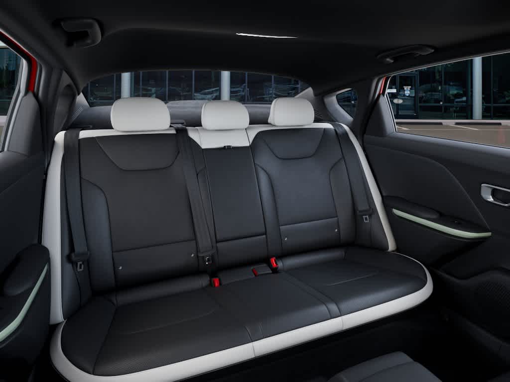 2026 Kia K4 - Image 16