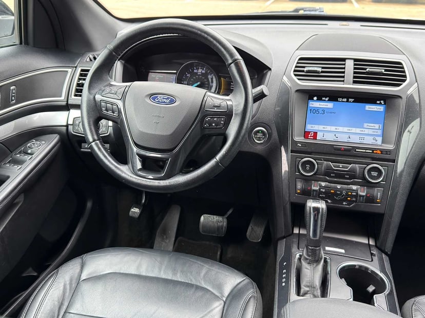 2017 Ford Explorer - Image 20