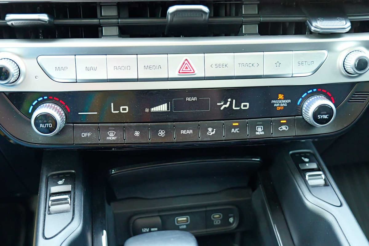 2023 Kia Telluride - Image 17