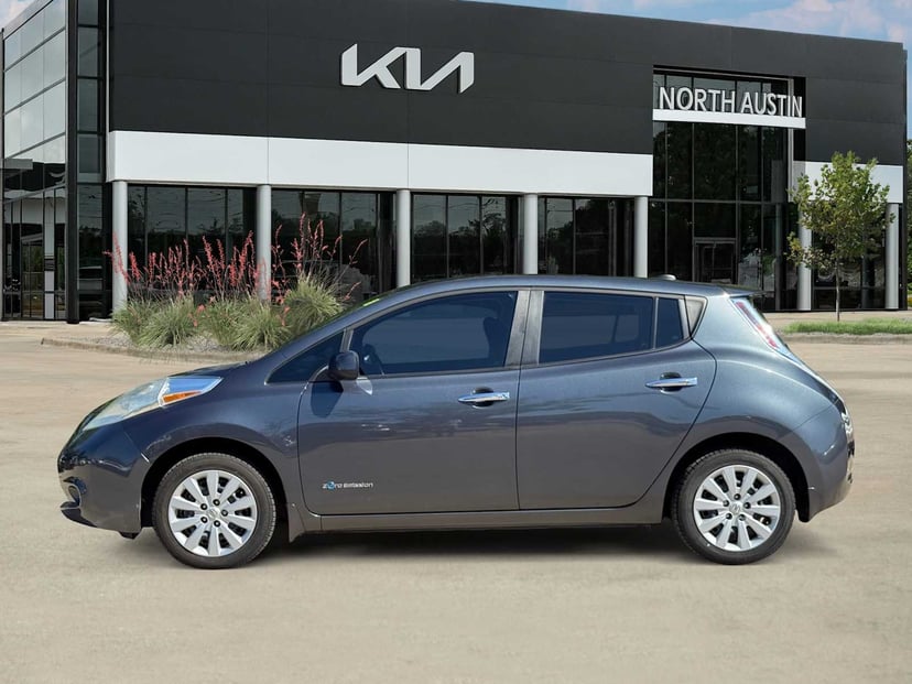 2013 Nissan LEAF - Image 3