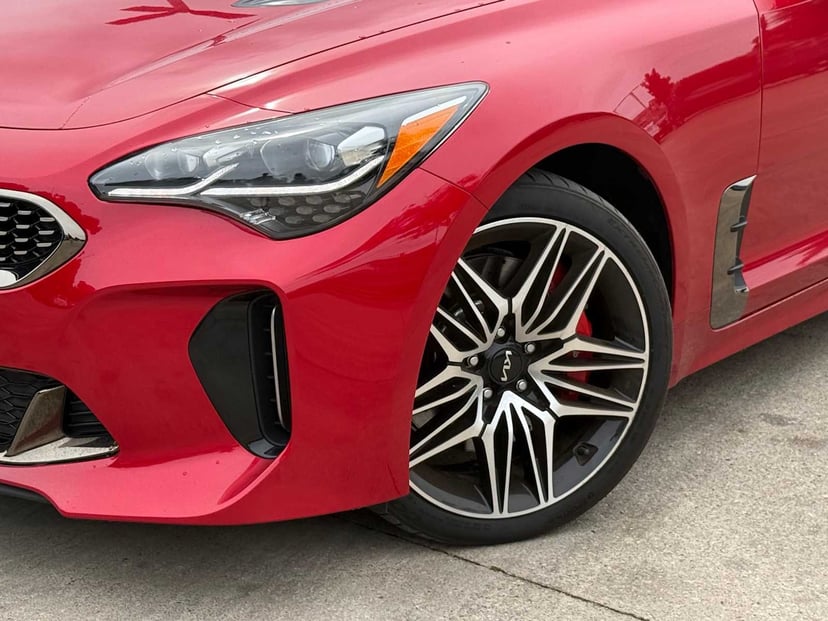 2022 Kia Stinger - Image 5