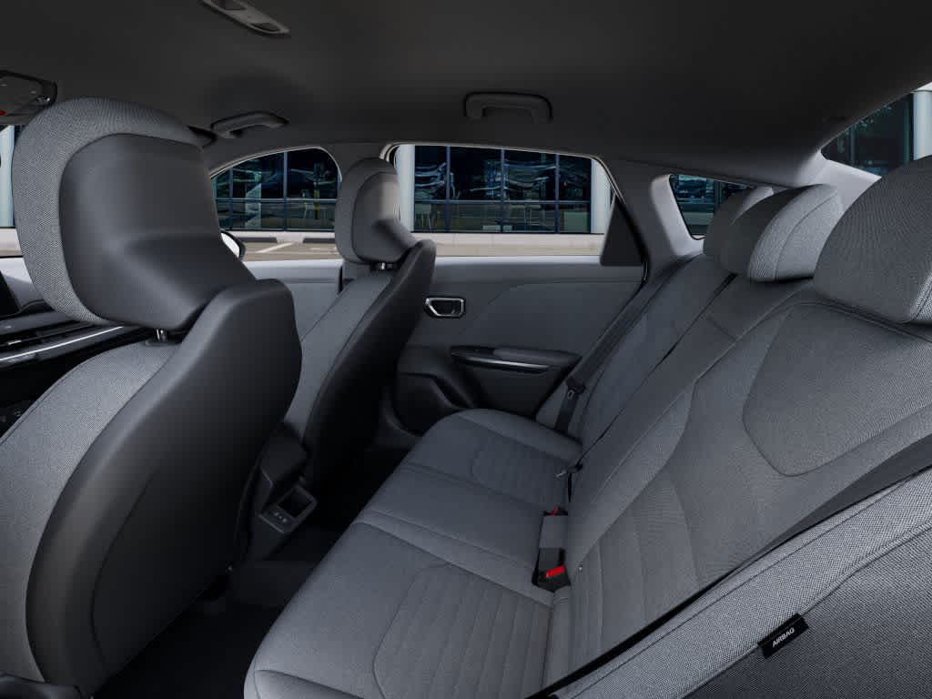2025 Kia K4 - Image 18