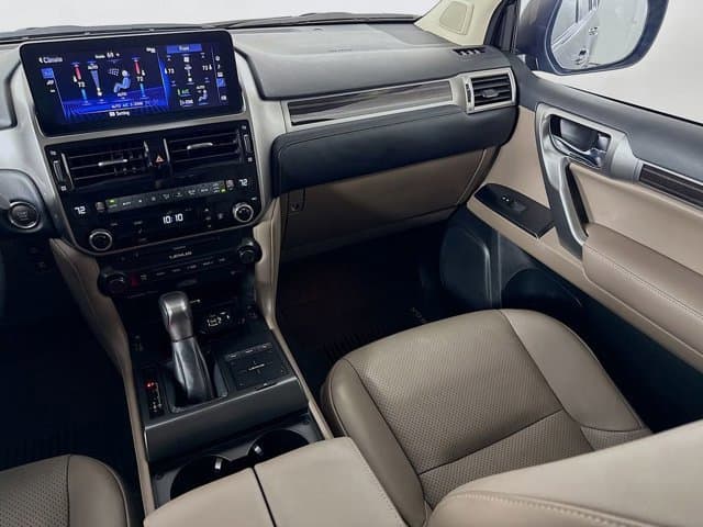 2023 LEXUS GX 460 - Image 25