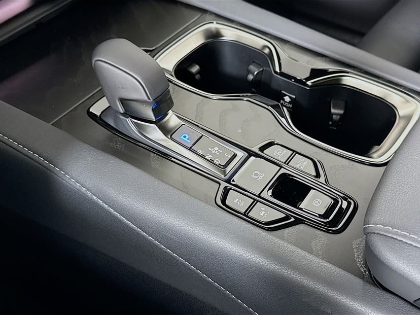 2026 LEXUS RX PLUG-IN HYBRID ELECTRIC VEHICLE - Image 14