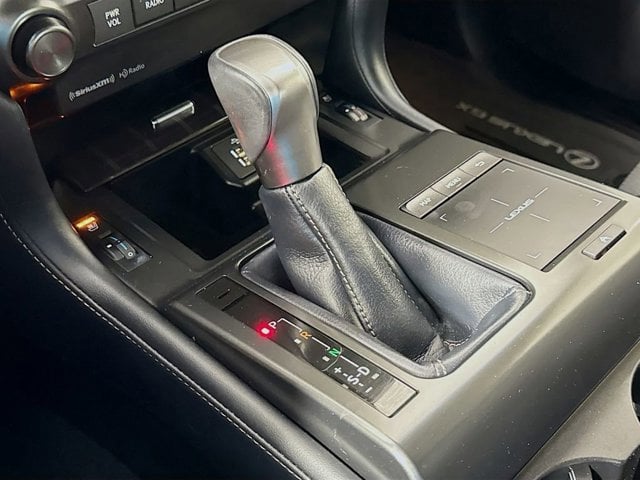 2023 LEXUS GX 460 - Image 17