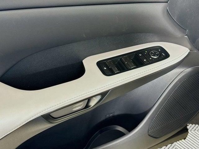 2026 LEXUS RX - Image 19