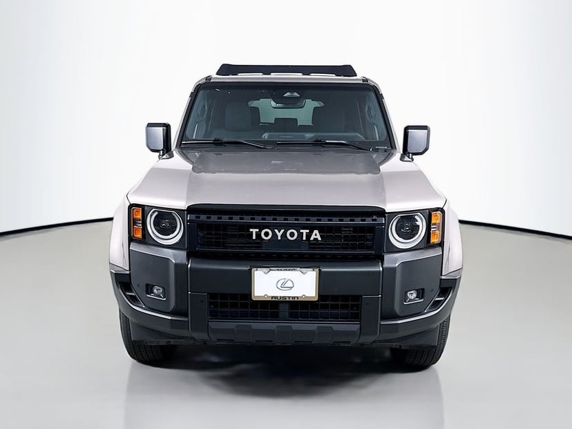 2025 Toyota Land Cruiser - Image 2